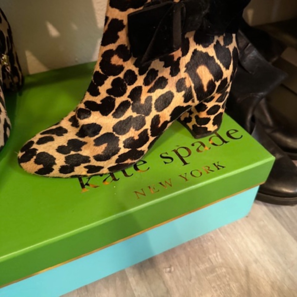 Kate Spade cheetah booties size 7